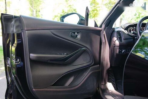 Aston Martin DBX 2021 - фото 20