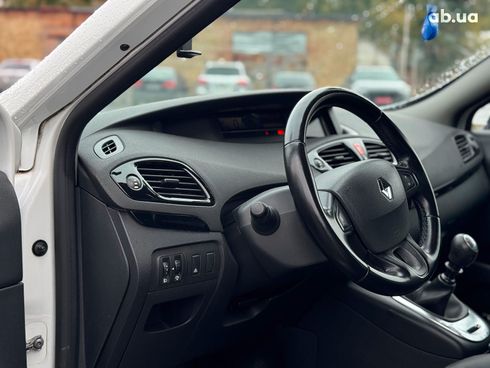 Renault Scenic 2011 белый - фото 37