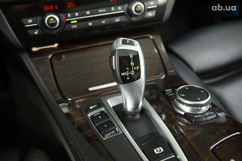 BMW 5 серия 2015 - фото 17