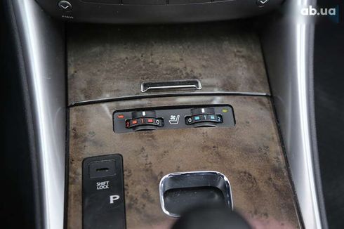 Lexus IS 2010 - фото 20
