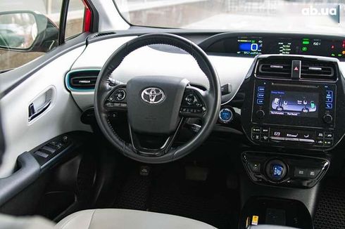 Toyota Prius 2019 - фото 16