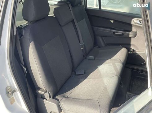Opel Zafira 2012 - фото 13