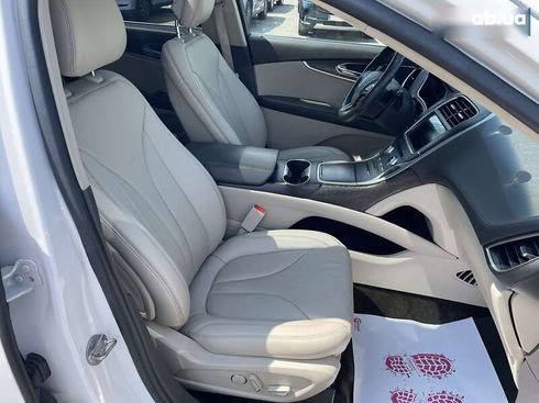 Lincoln MKX 2017 - фото 15