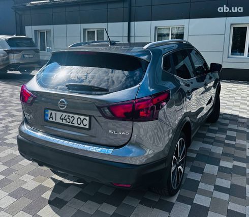 Nissan Rogue 2018 серый - фото 11