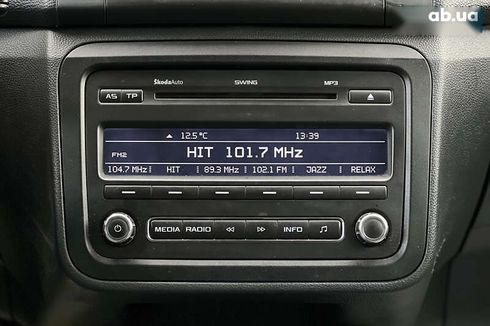 Skoda Fabia 2010 - фото 12