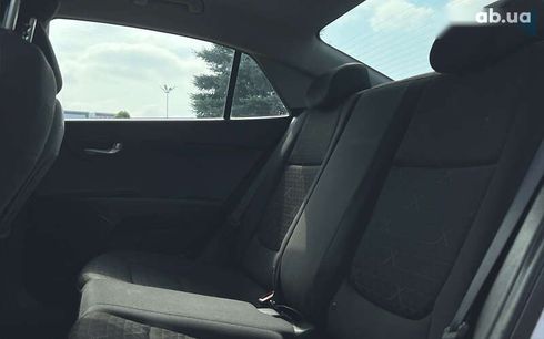 Kia Rio 2018 - фото 14