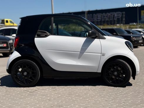 Smart Fortwo 2017 белый - фото 4