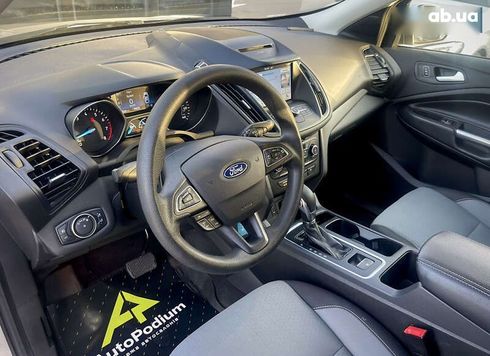 Ford Escape 2017 - фото 15