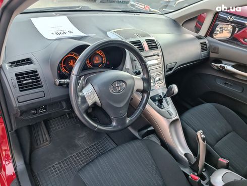 Toyota Auris 2007 красный - фото 20