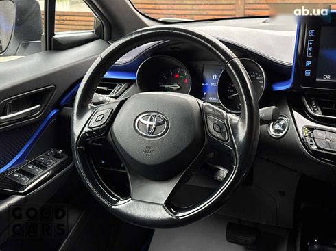 Toyota C-HR 2018 - фото 28