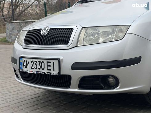 Skoda Fabia 2006 - фото 10