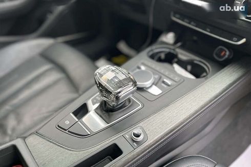 Audi A4 2017 - фото 29