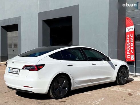 Tesla Model 3 2020 - фото 9