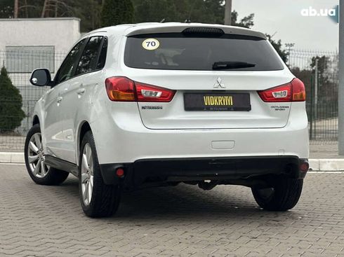 Mitsubishi Outlander 2015 - фото 17