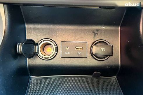 Hyundai Elantra 2019 - фото 25