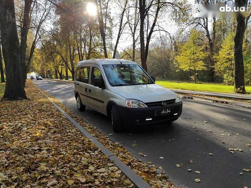 Opel Combo Life 2005 - фото 30