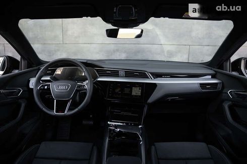 Audi e-tron S 2021 - фото 14