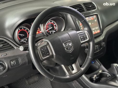 Dodge Journey 2016 серый - фото 23