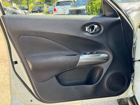 Nissan Juke 2011 белый - фото 17