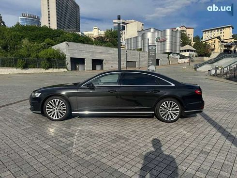 Audi A8 2021 - фото 4