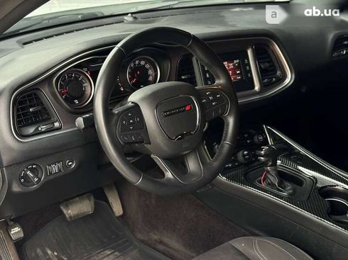 Dodge Challenger 2017 - фото 22