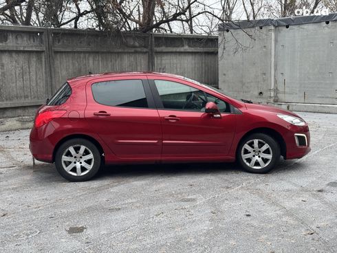 Peugeot 308 2012 красный - фото 4