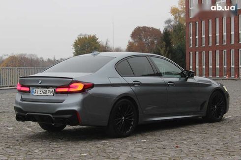 BMW 5 серия 2019 - фото 10