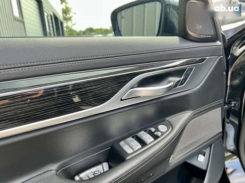 BMW 7 серия 2018 - фото 17