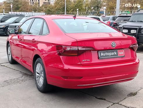 Volkswagen Jetta 2019 красный - фото 8