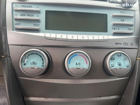 Toyota Camry 2008 серый - фото 18