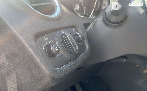 Ford Fiesta 2017 - фото 10