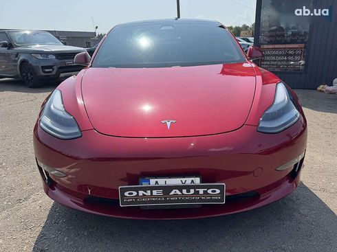 Tesla Model 3 2021 - фото 3