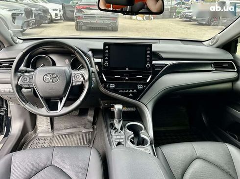 Toyota Camry 2021 - фото 21