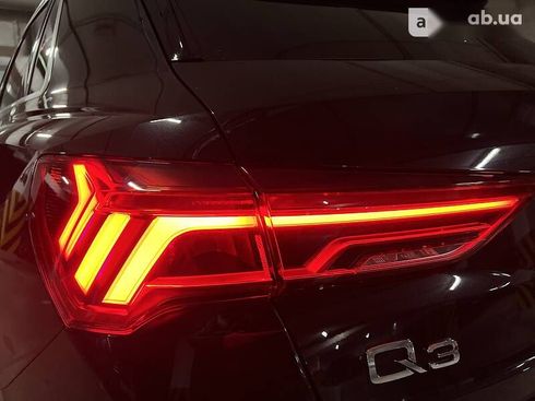 Audi Q3 2019 - фото 16