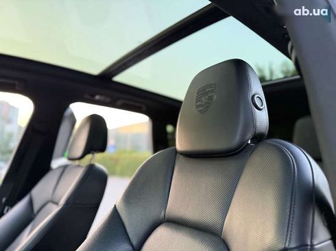Porsche Cayenne 2017 - фото 23