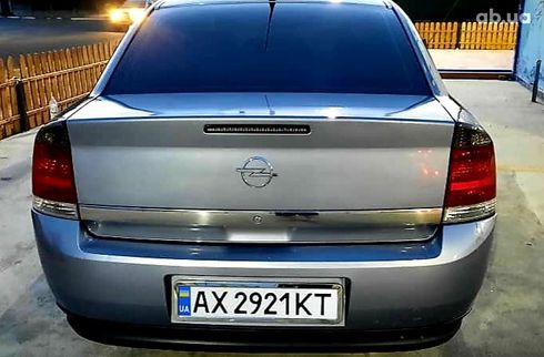Opel Vectra 2005 серебристый - фото 5