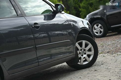 Skoda Fabia 2009 - фото 13