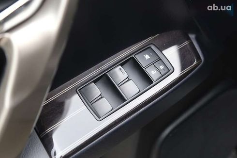 Lexus GX 2020 - фото 27