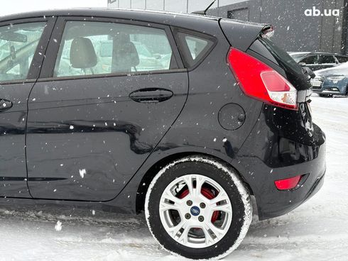 Ford Fiesta 2016 черный - фото 11
