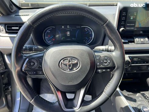 Toyota RAV4 2020 - фото 25