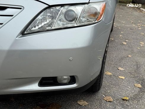 Toyota Camry 2007 серый - фото 9