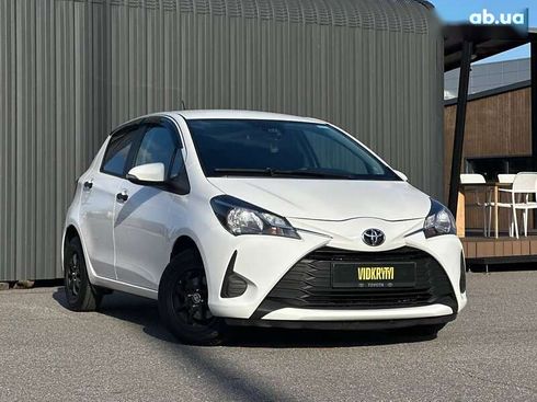 Toyota Yaris 2018 - фото 10