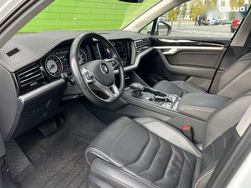 Volkswagen Touareg 2019 - фото 14