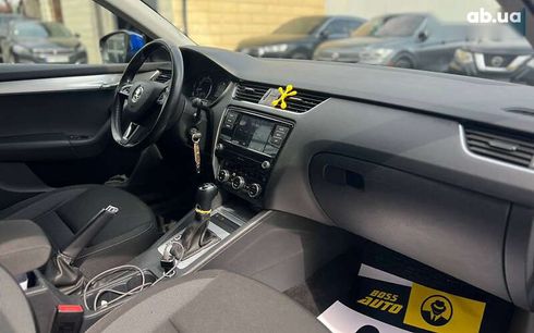 Skoda Octavia 2018 - фото 23