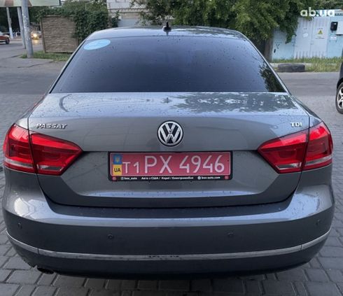 Volkswagen Passat 2014 серый - фото 3