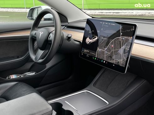 Tesla Model 3 2022 - фото 8