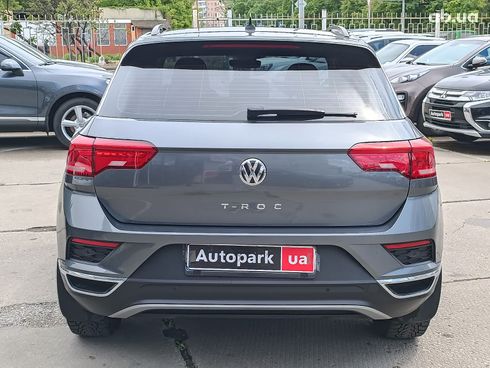 Volkswagen T-Roc 2019 серый - фото 7