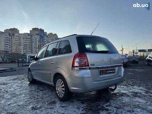 Opel Zafira 2012 - фото 6