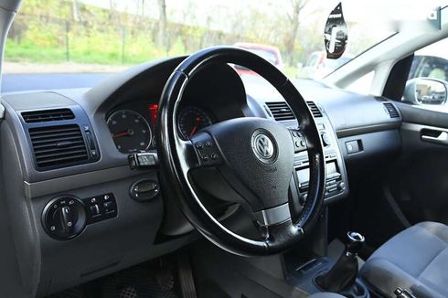 Volkswagen Touran 2009 - фото 26