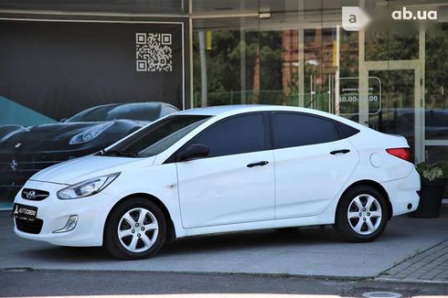 Hyundai Accent 2013 - фото 3
